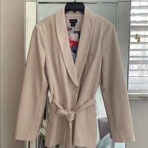 Lulu's Cream Women's Blazer